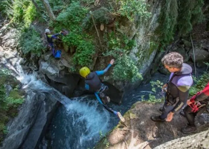 Les Autrichiens - * メジェーヴ