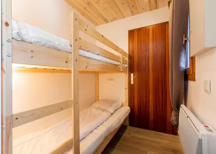 Les Autrichiens - メジェーヴ