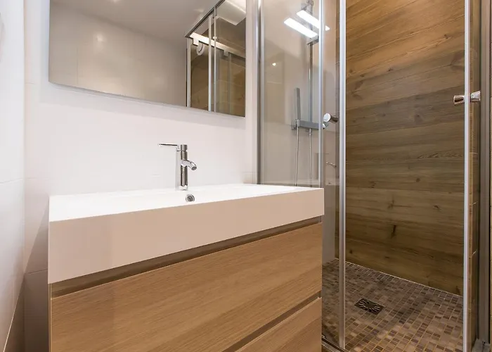 Les Autrichiens - アパート メジェーヴ